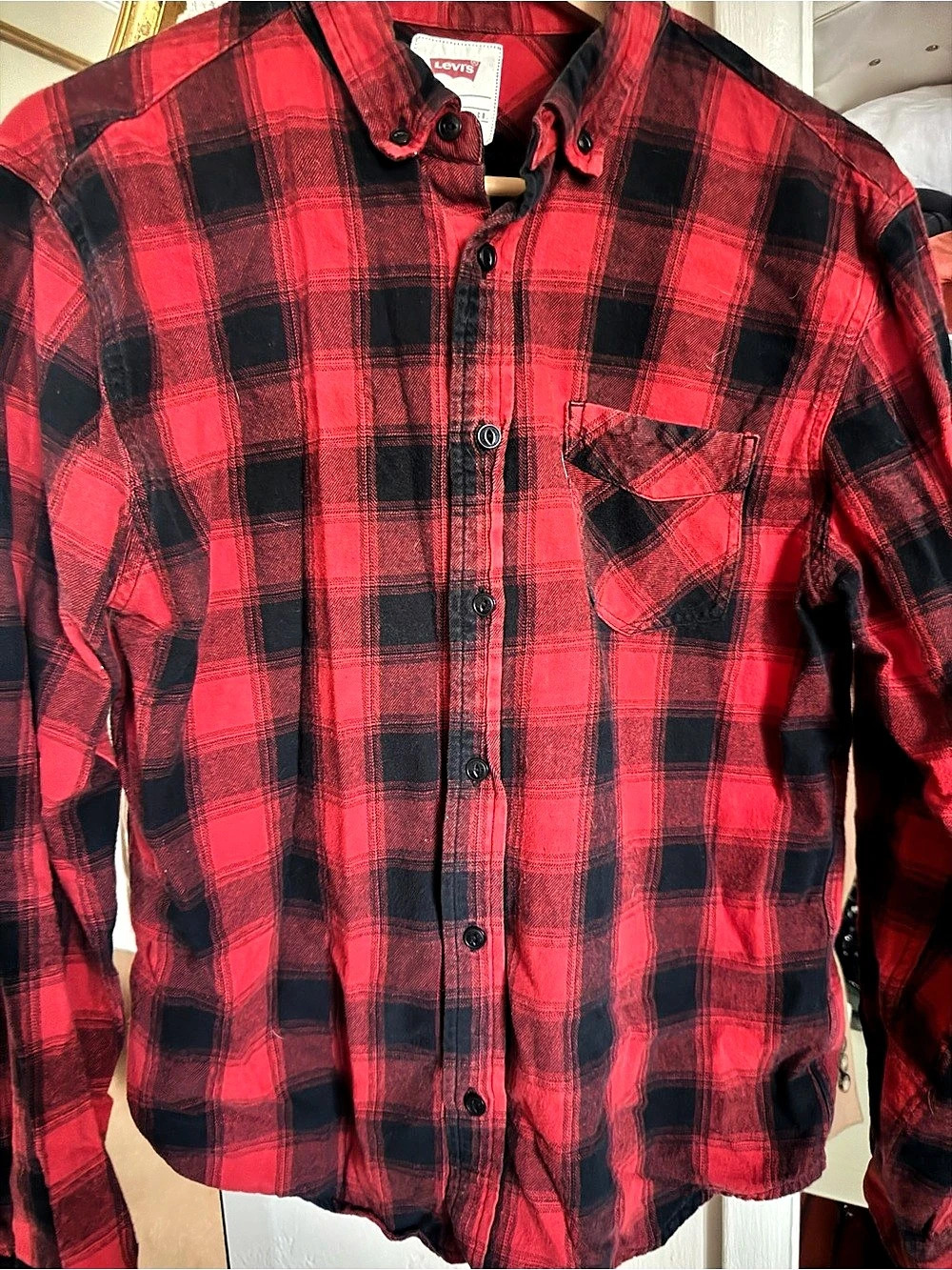 Levi's Plaid Button Down Shirt Red & Black Medium